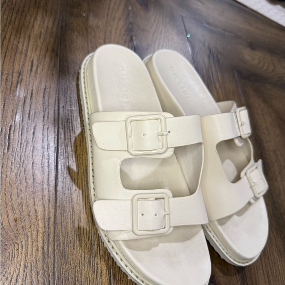 Billini Beige Double Strap Sandals Size 8 - Picture 3 of 4